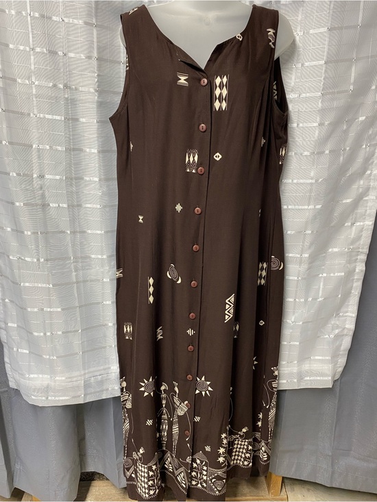 r&k originals Dresses & Skirts - Sleeveless Brown Button-Front Maxi Dress with Cream Geo Prints